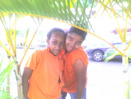 Tatie chouette and chabine doré
